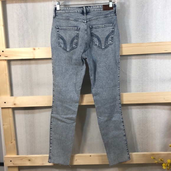 NWT Hollister High Rise Skinny Jeans Size: 3S - Picture 5 of 5